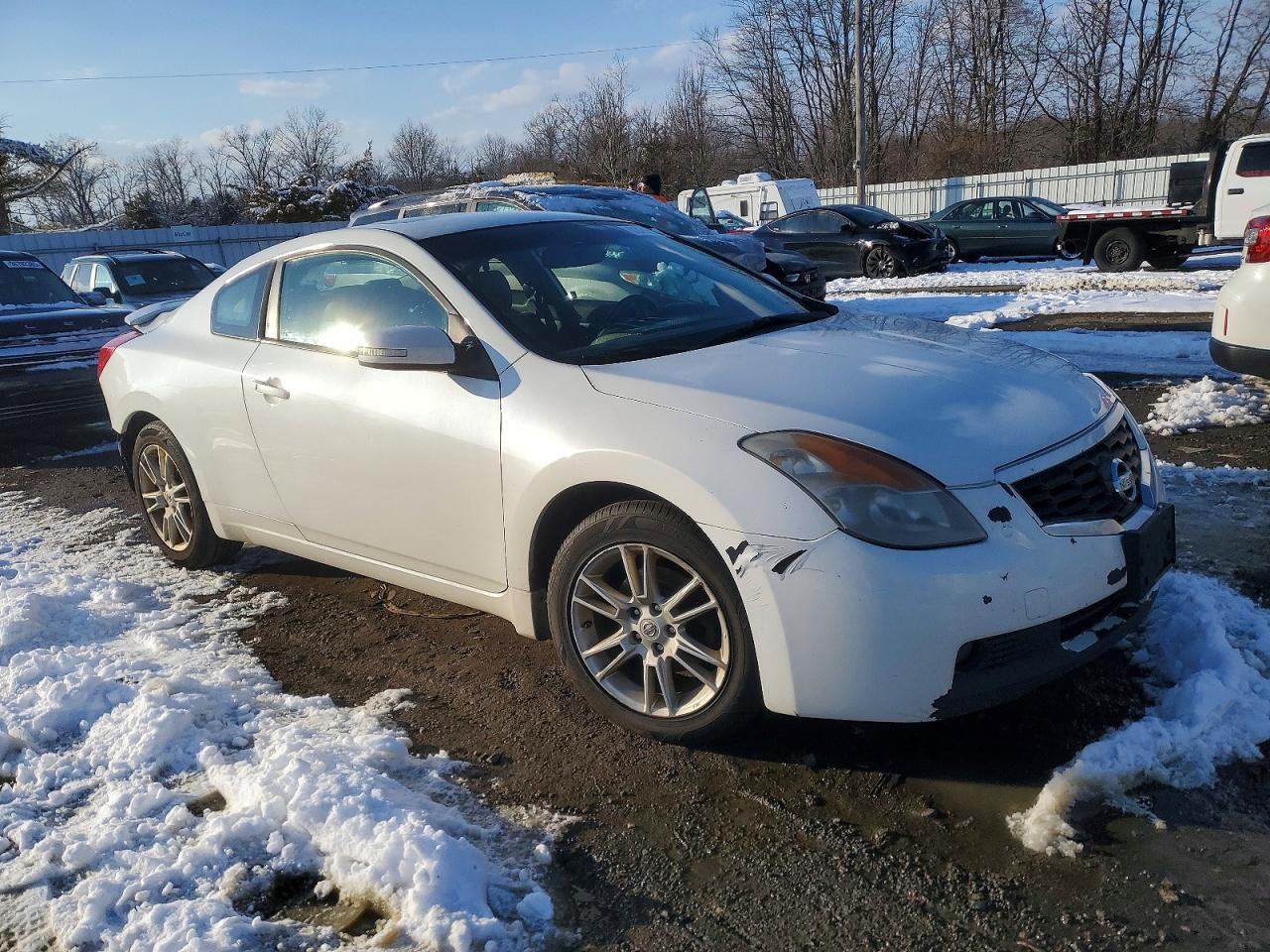 2008 Nissan Altima 3.5Se - Фото 4
