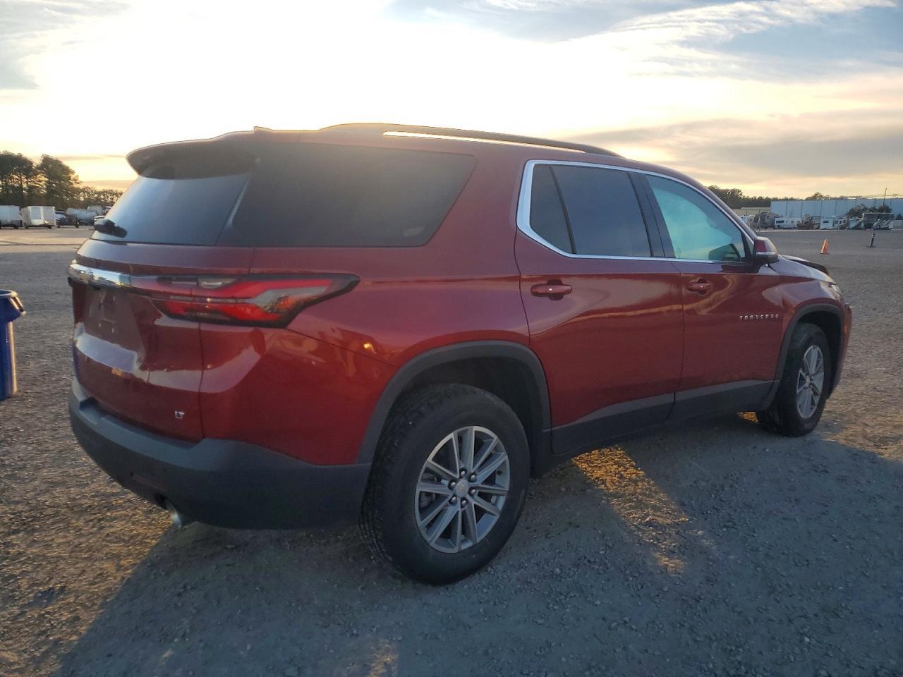 2023 Chevrolet Traverse Lt - Фото 3