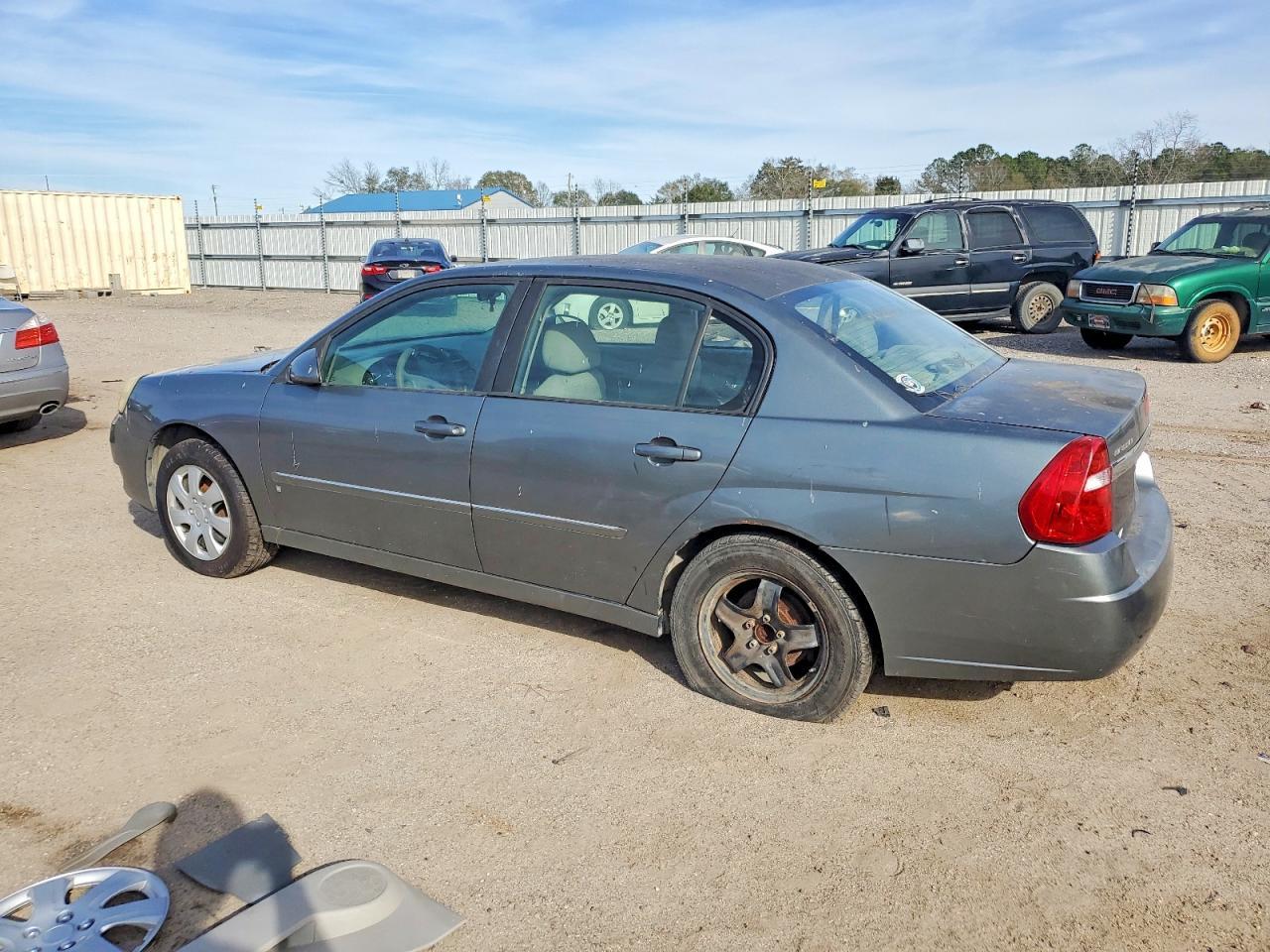 2008 Chevrolet Malibu - Image 2