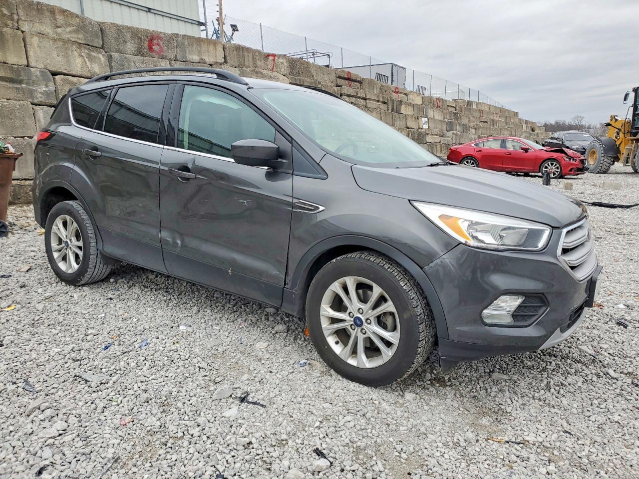 2018 Ford Escape Se - Фото 4