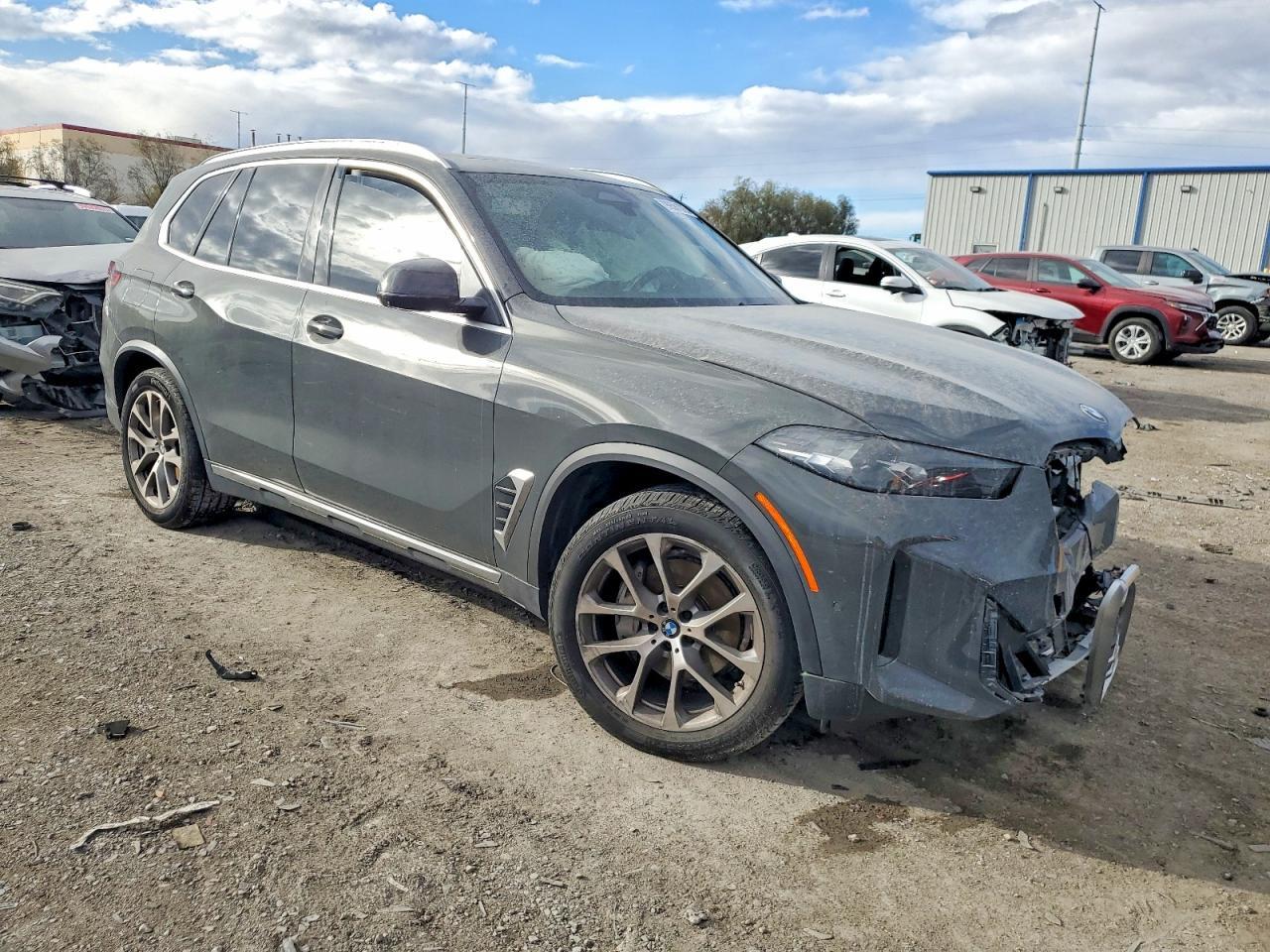 2024 BMW X5 xDrive40I - Image 4
