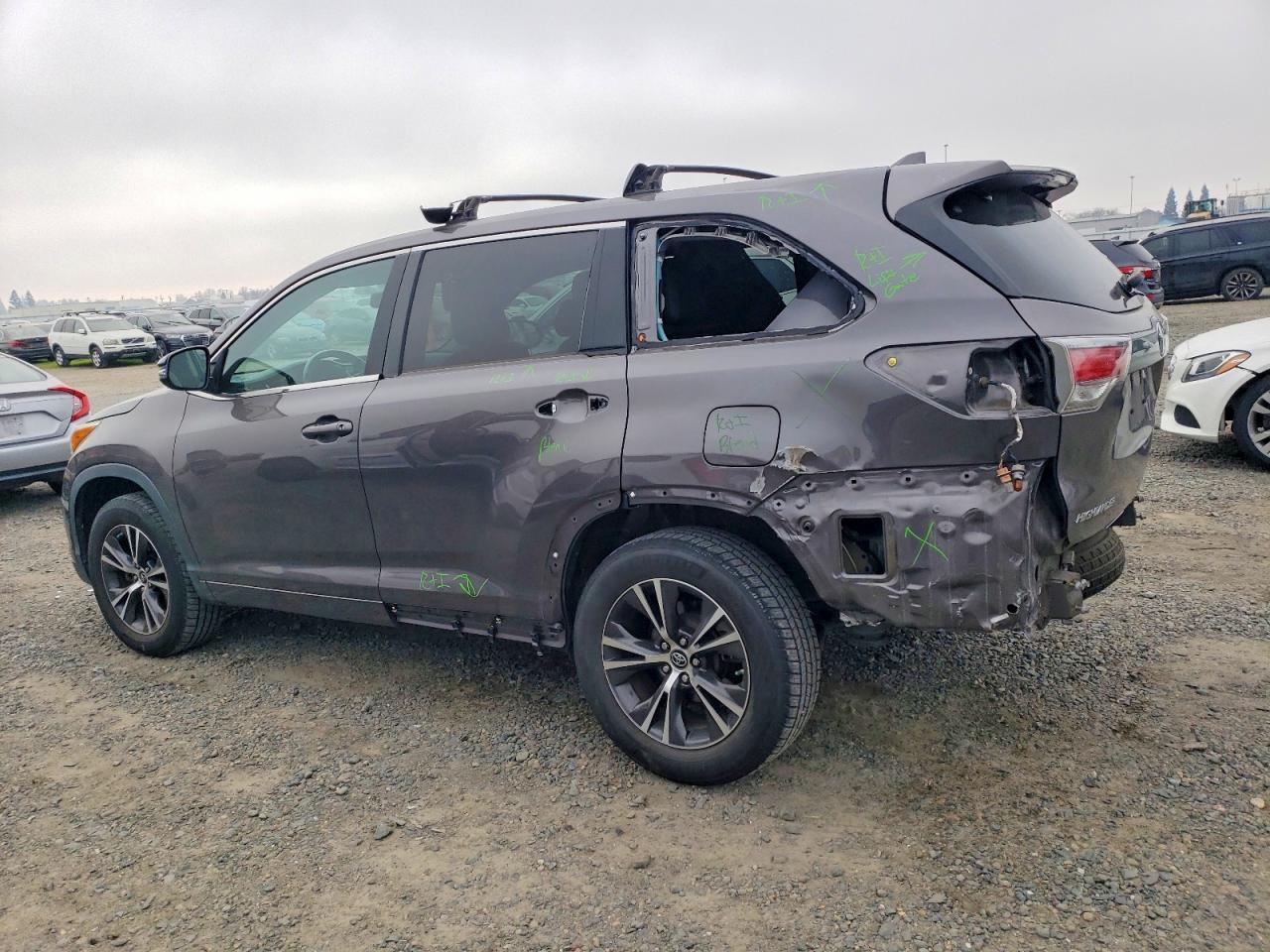 2016 Toyota Highlander Xle - Фото 2