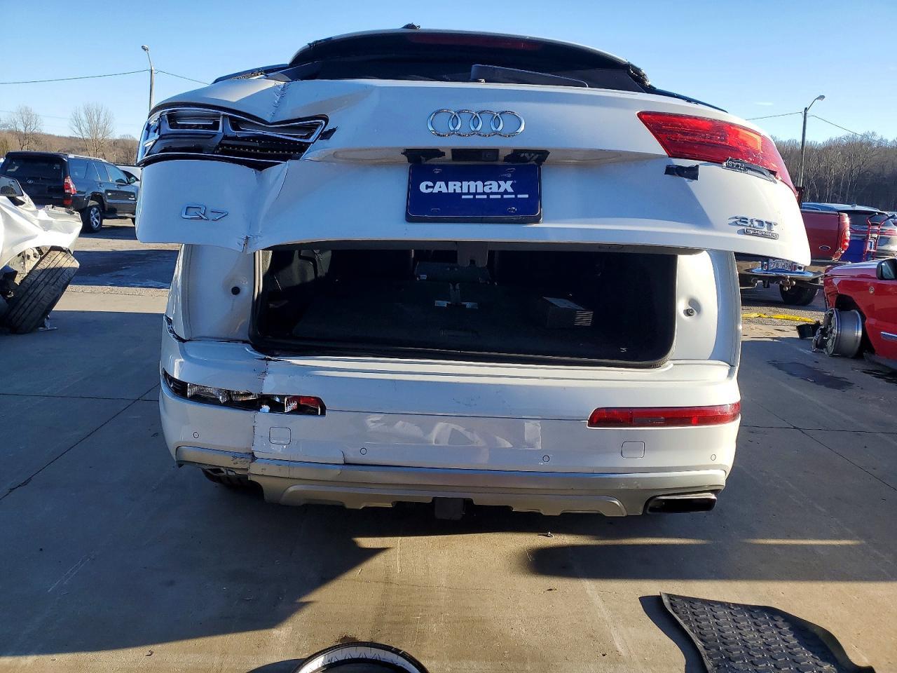 2017 Audi Q7 Premium Plus - Image 6