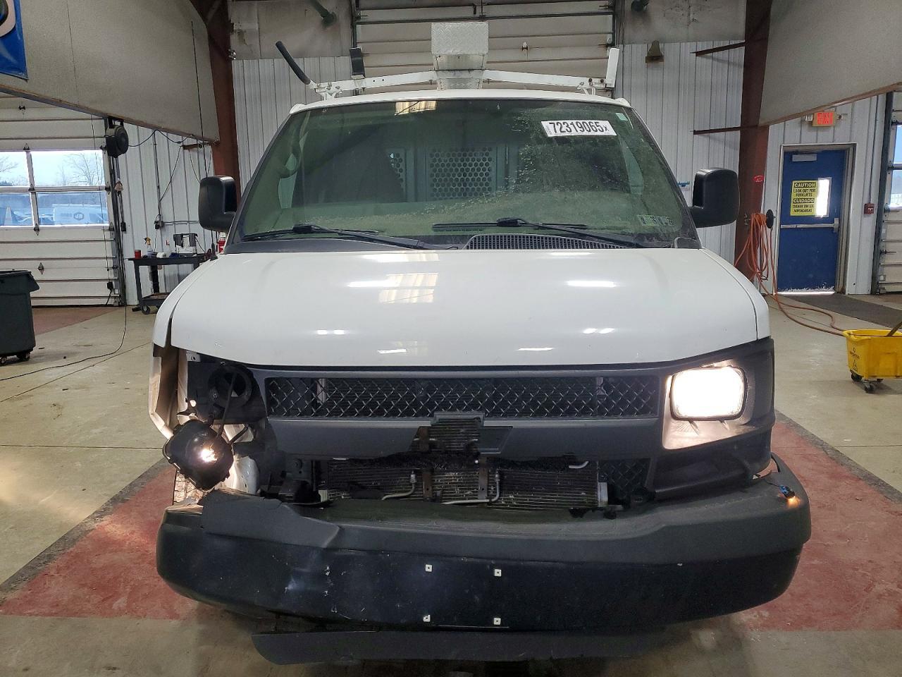 2014 Chevrolet Express 2500 Utility / Service Van - Image 5