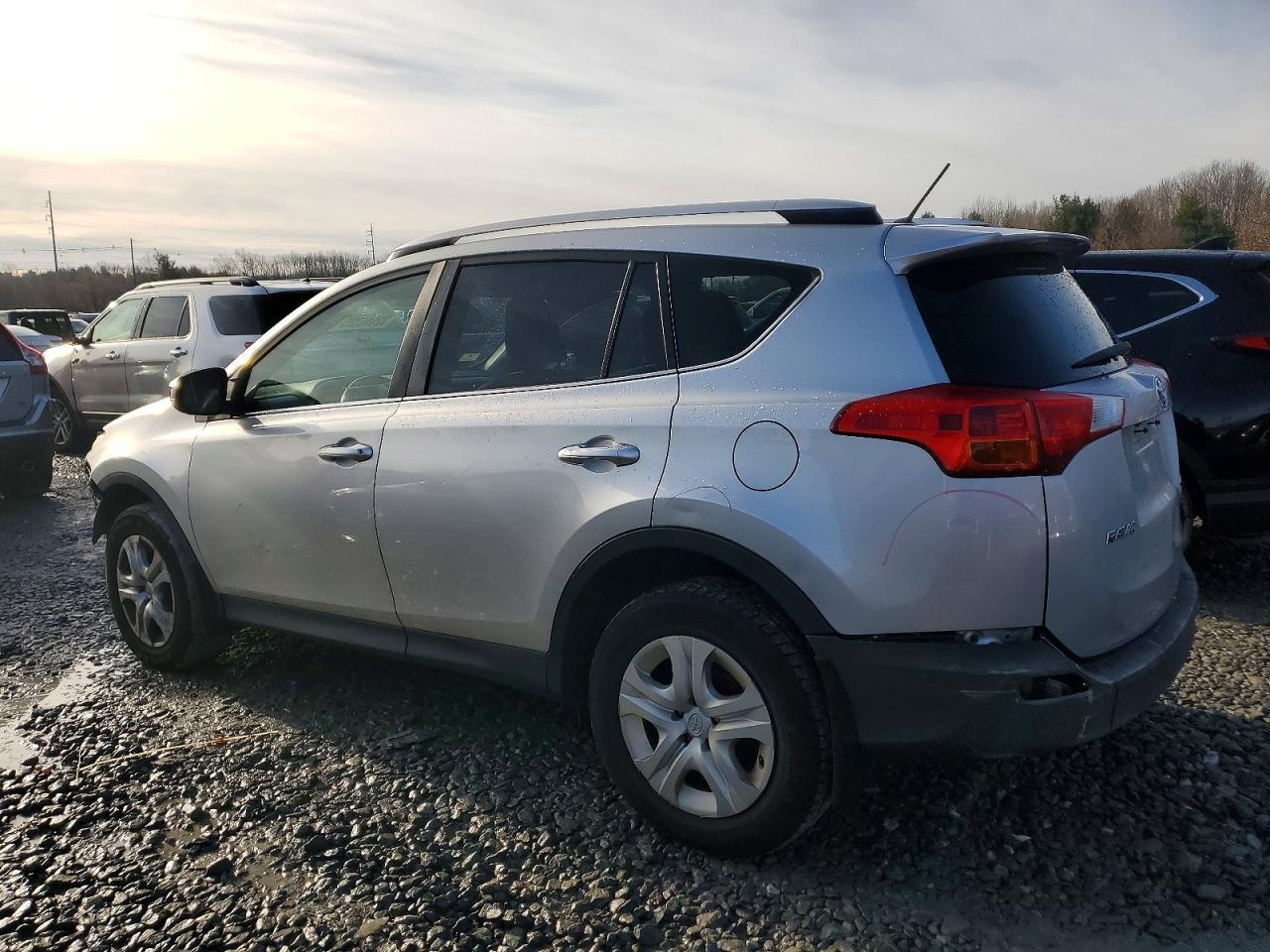 2014 Toyota Rav4 Le - Фото 2