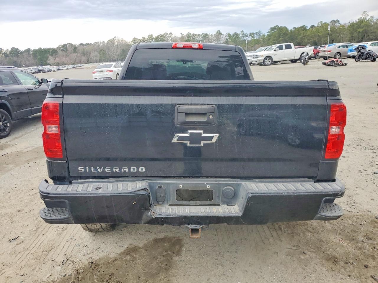 2017 Chevrolet Silverado C1500 Custom - Фото 6