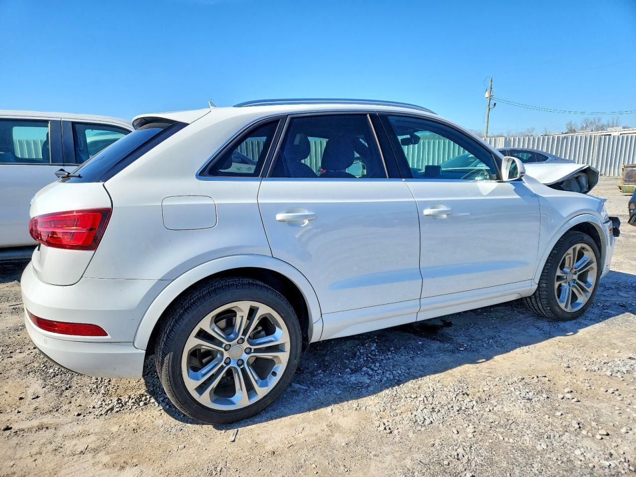 2017 Audi Q3 Premium Plus - Фото 3