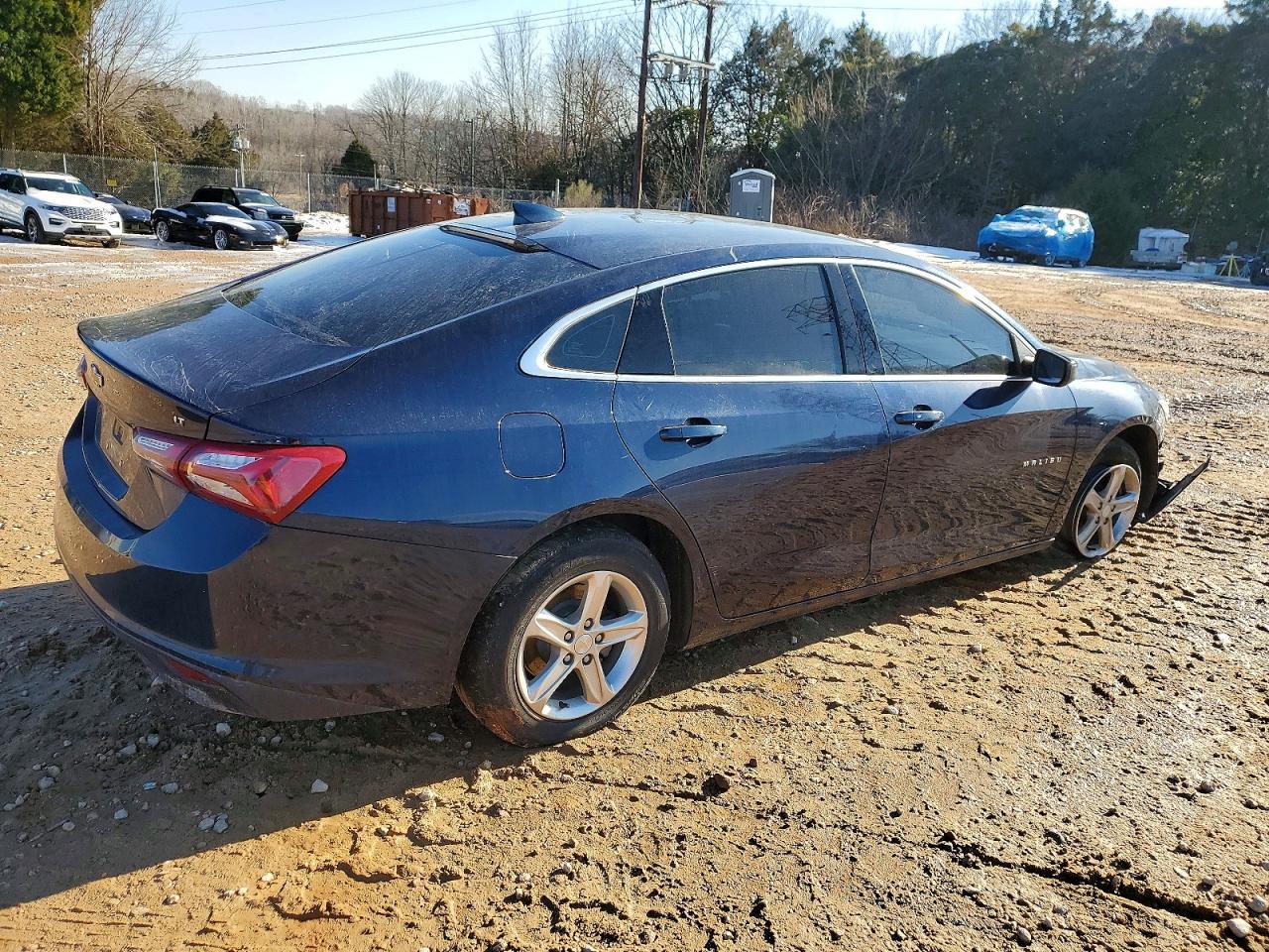 2022 Chevrolet Malibu Lt - Фото 3