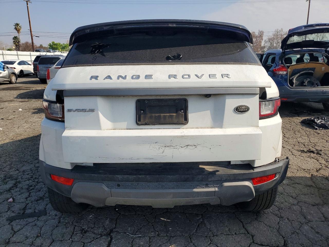 2017 Land Rover Range Rover Evoque Se - Image 6