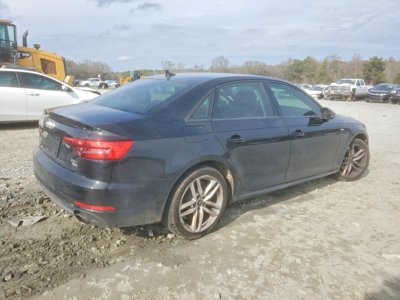 2017 Audi A4 Ultra Premium - Фото 3
