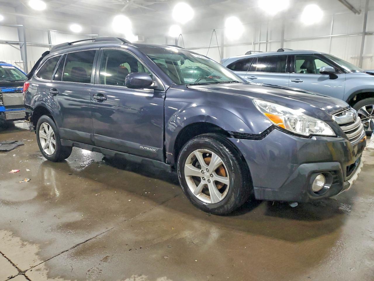 2013 Subaru Outback 2.5I Limited - Image 4
