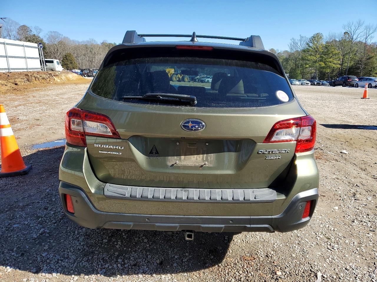 2018 Subaru Outback 3.6R Limited - Фото 6