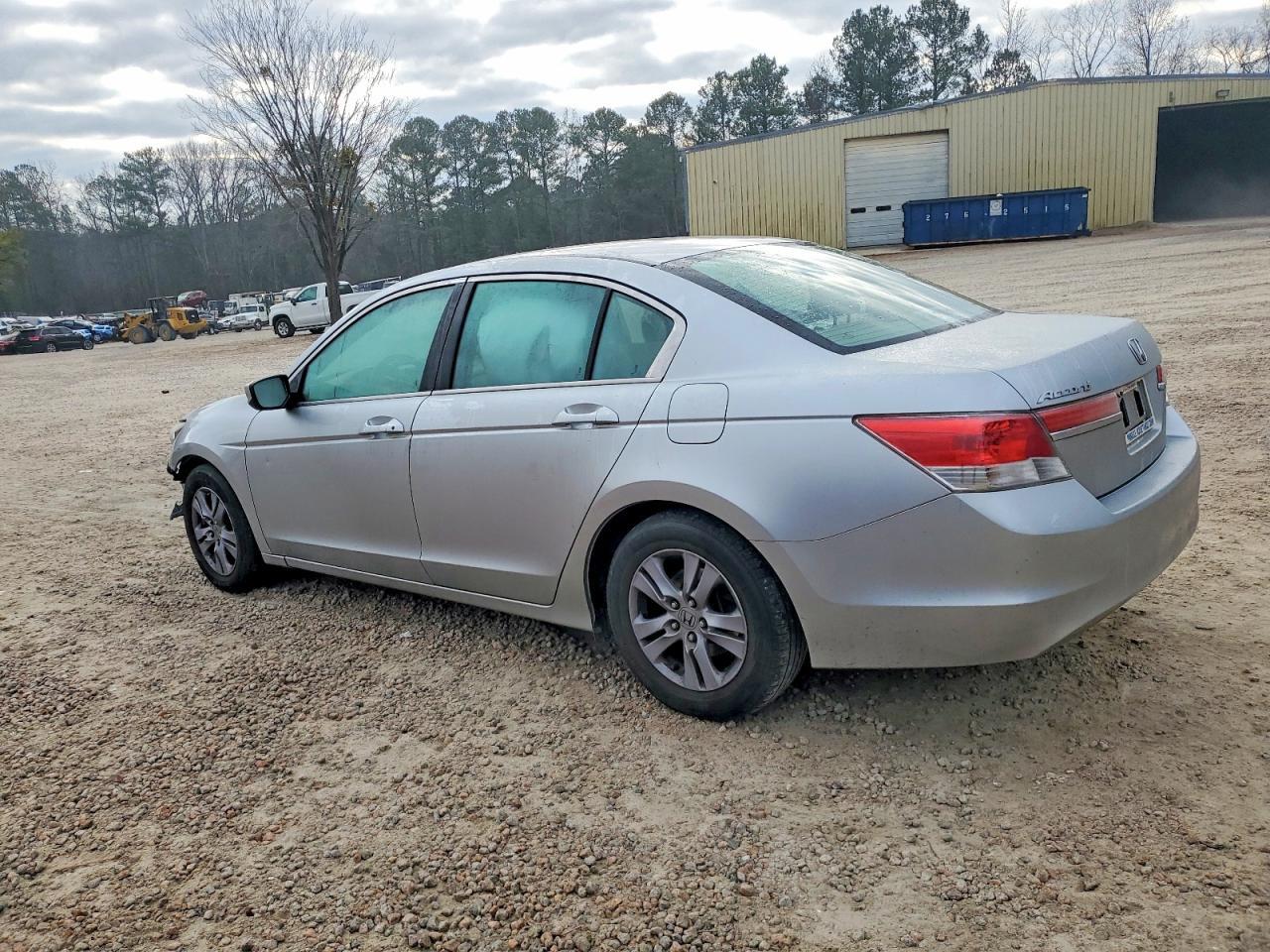 2012 Honda Accord Lxp - Image 2