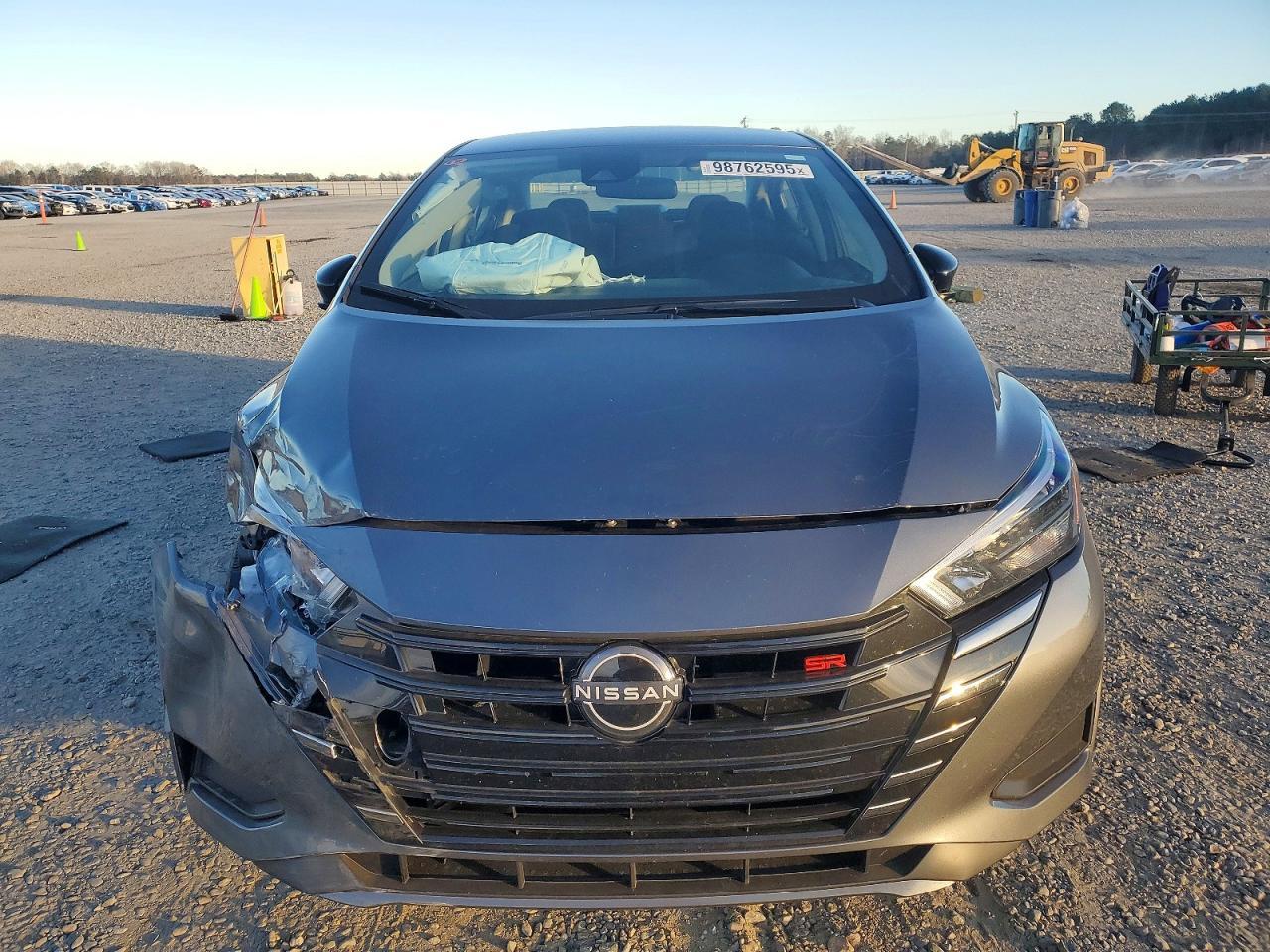 2025 Nissan Versa Sr - Фото 5