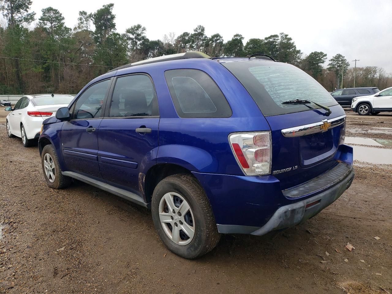 2006 Chevrolet Equinox Ls - Image 2