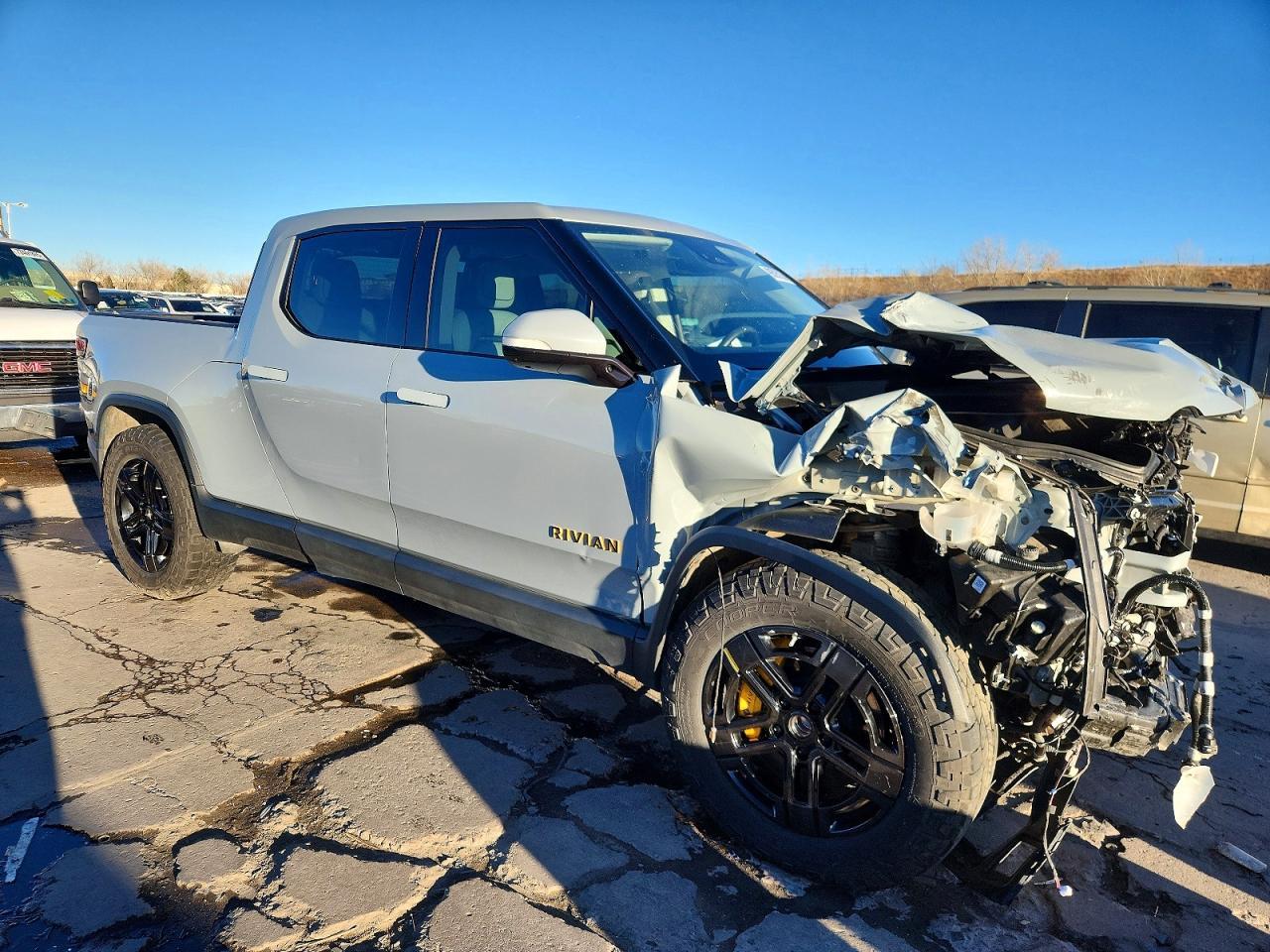 2022 Rivian R1T Adventure - Image 4