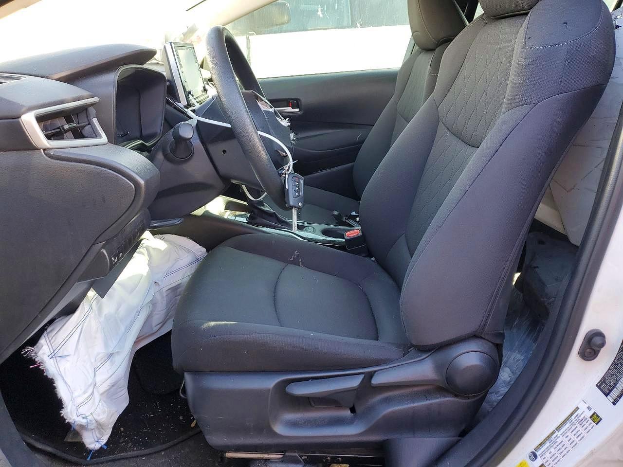 2021 Toyota Corolla Le - Фото 7