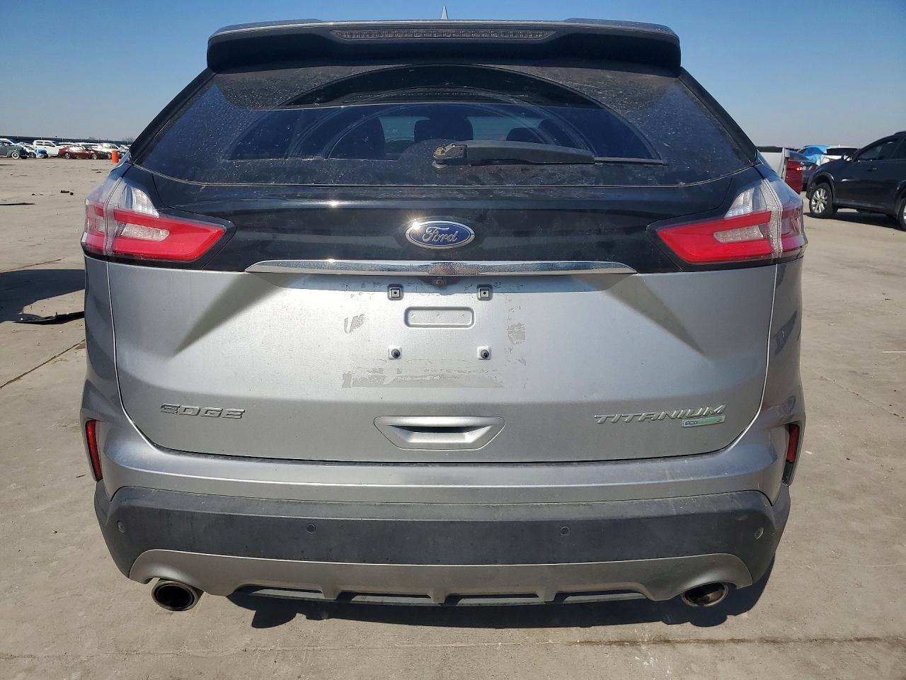 2020 Ford Edge Titanium - Фото 6