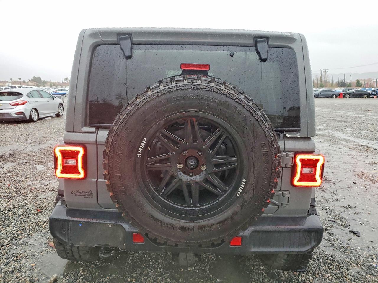 2021 Jeep Wrangler Unlimited Sahara - Фото 6