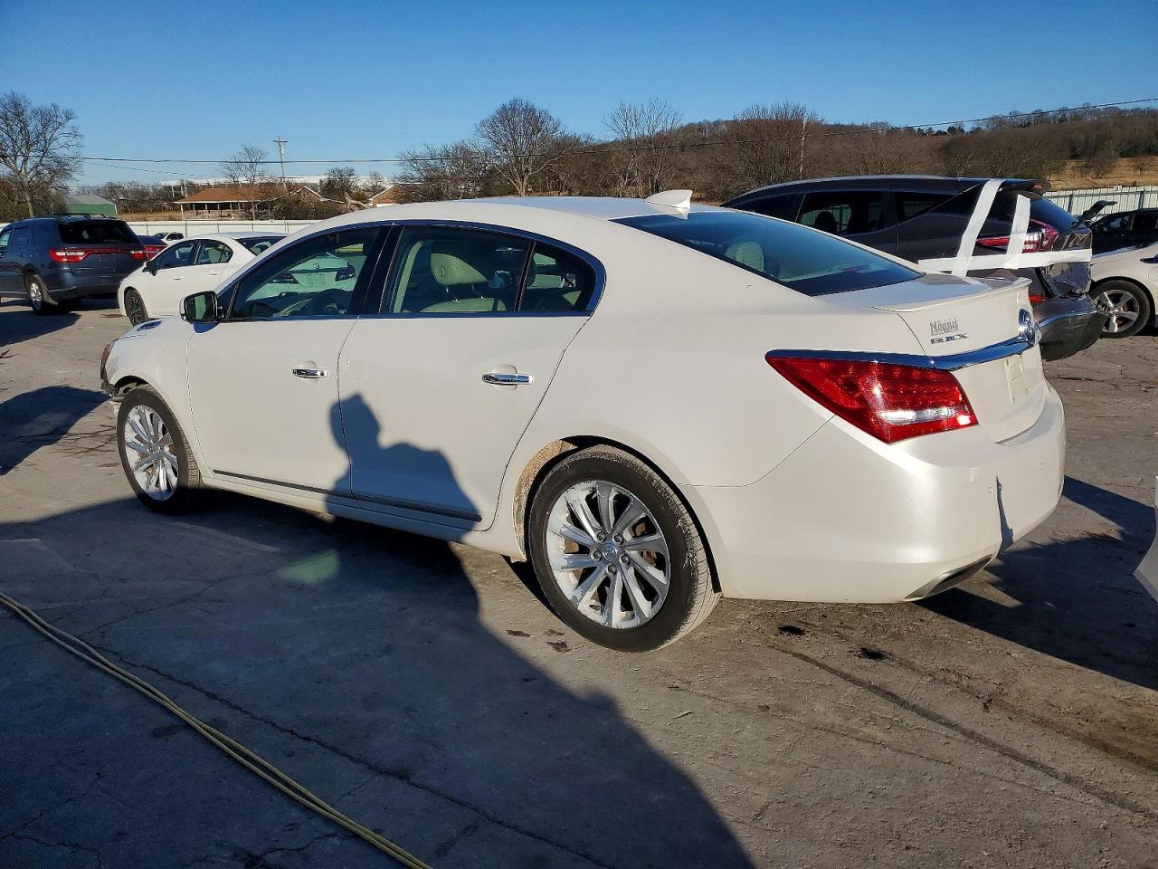 2016 Buick Lacrosse - Фото 2