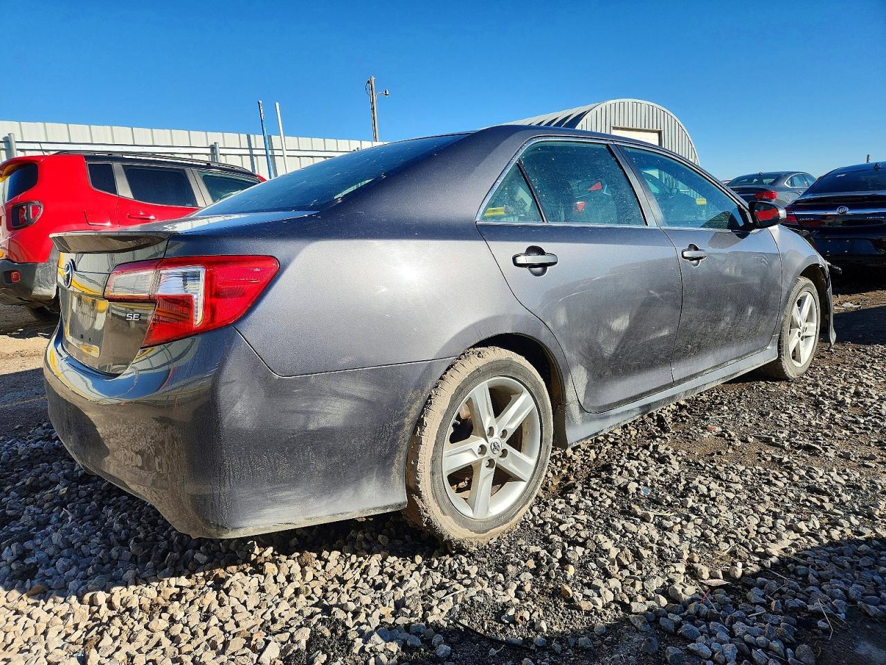 2014 Toyota Camry L - Image 3