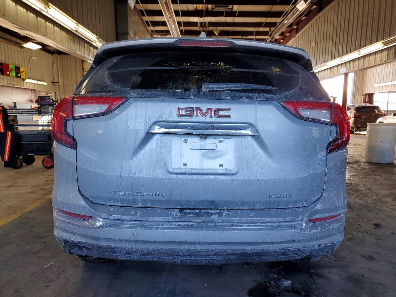 2022 GMC Terrain Denali - Image 6