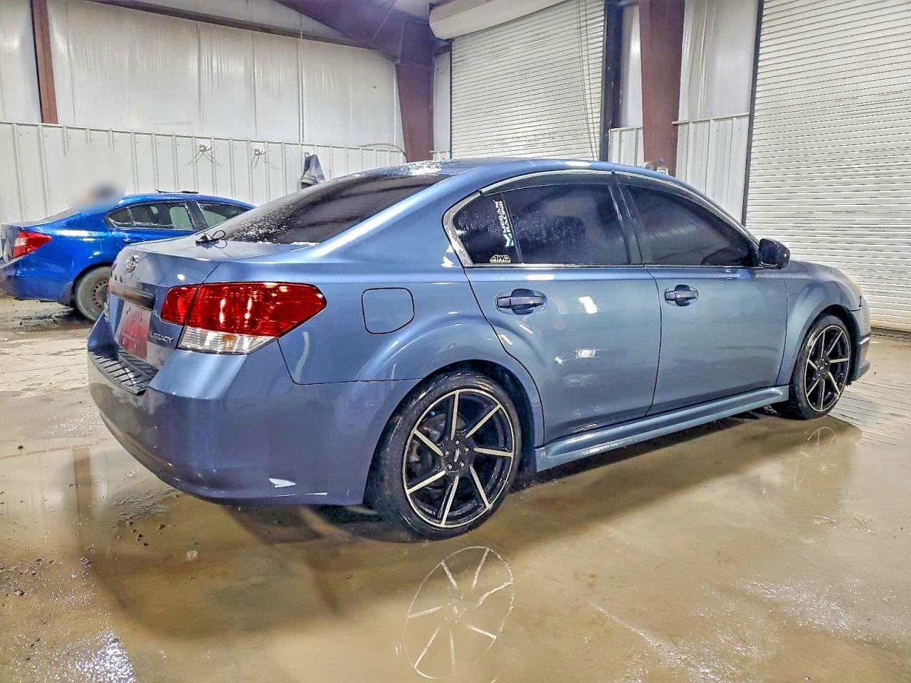 2013 Subaru Legacy 2.5I Premium - Фото 3