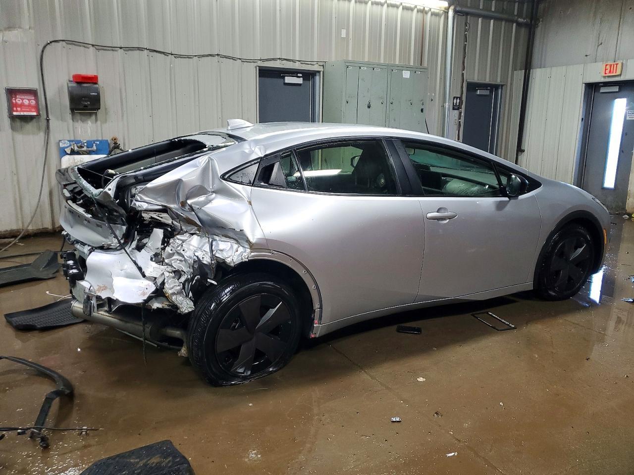 2024 Toyota Prius Le - Фото 3