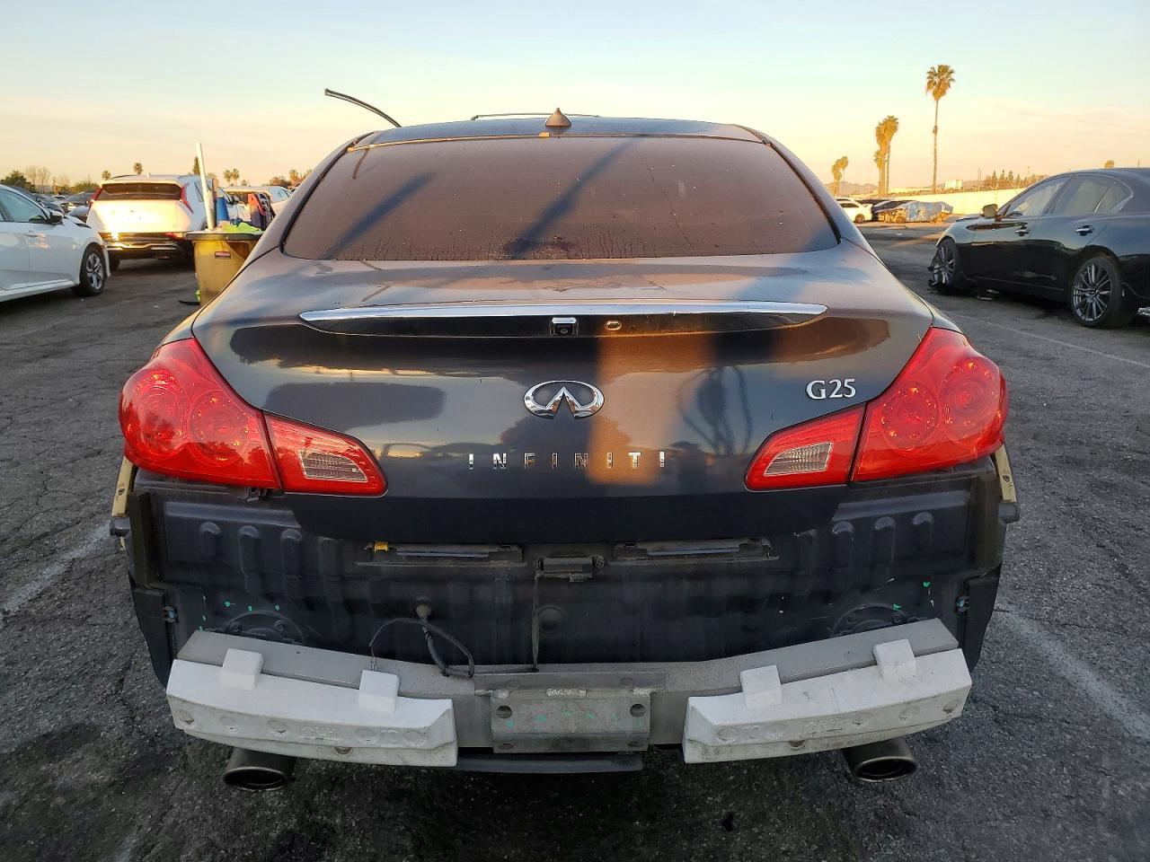 2011 Infiniti G25 Base - Фото 6