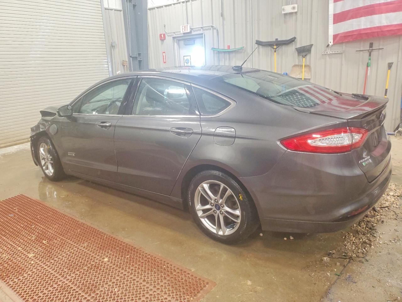 2015 Ford Fusion Titanium Phev - Image 2