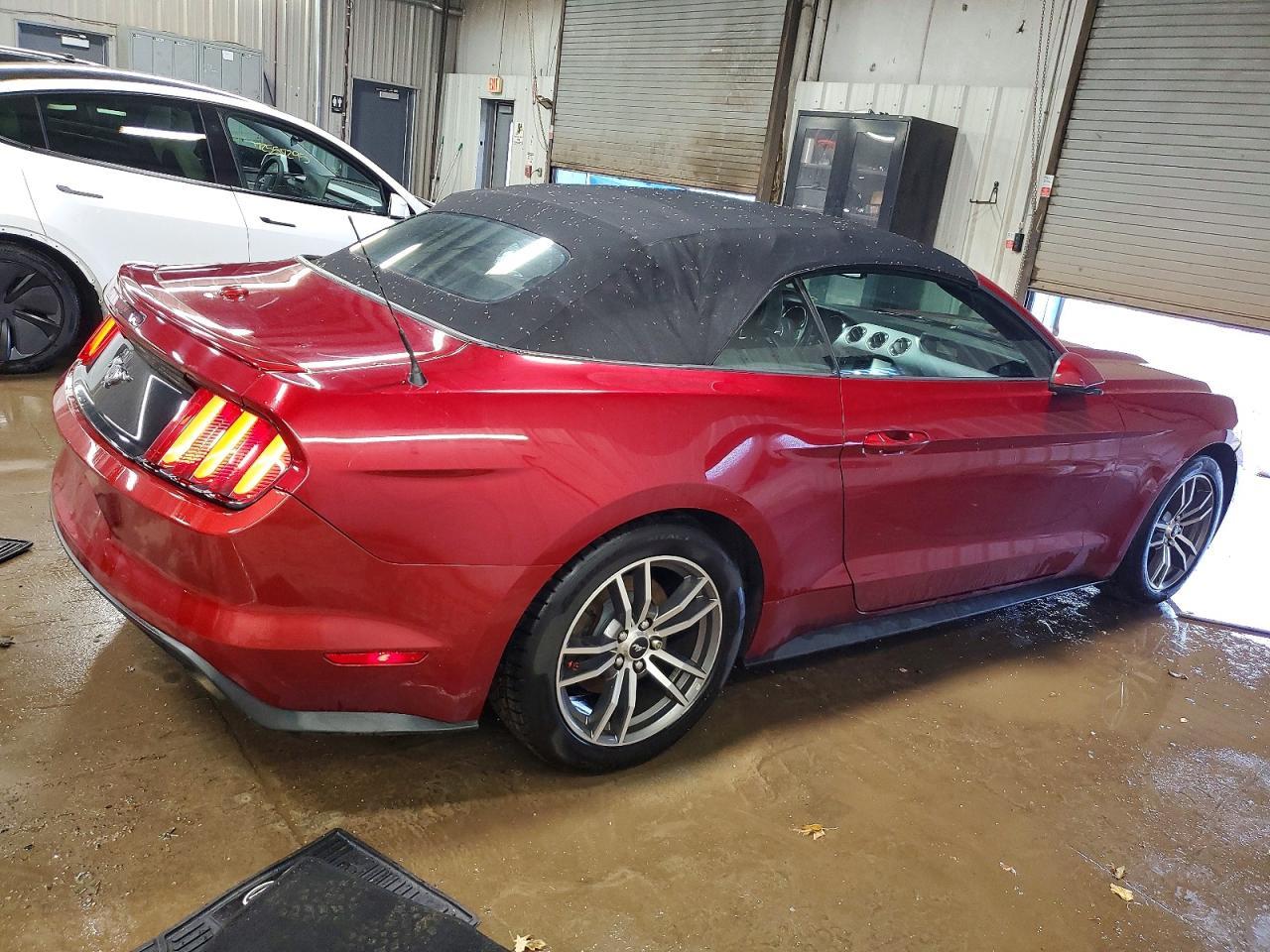 2016 Ford Mustang - Фото 3