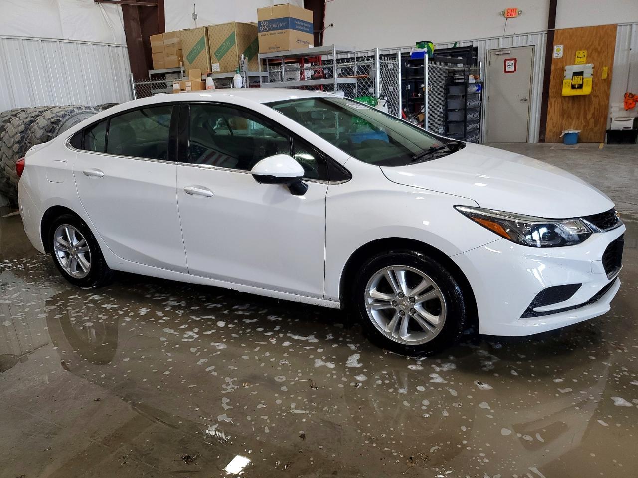 2018 Chev Cruze - Фото 4