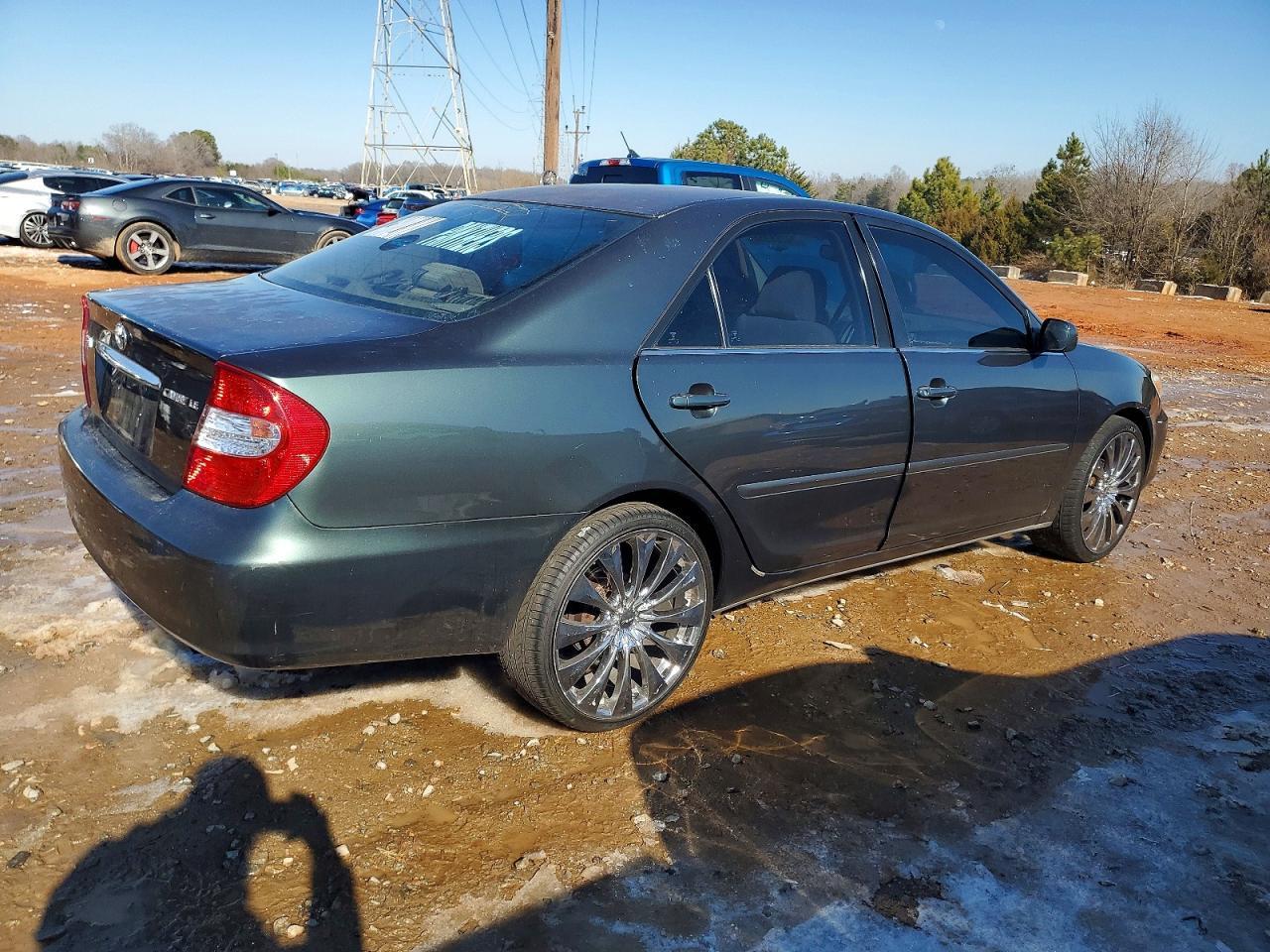 2002 Toyota Camry Le - Фото 3