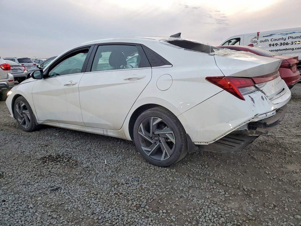 2025 Hyundai Elantra Sel - Фото 2
