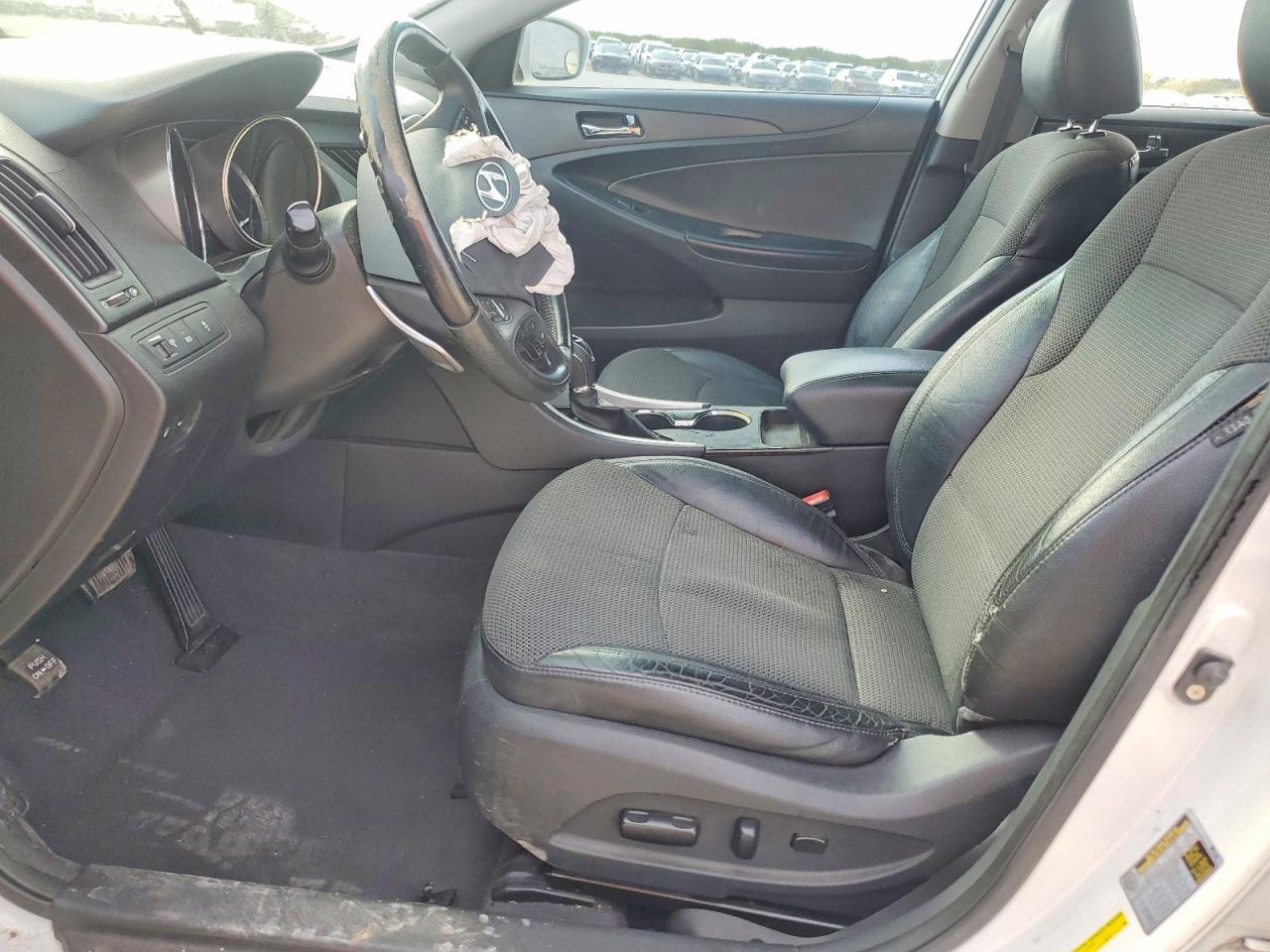 2011 Hyundai Sonata Se - Image 7