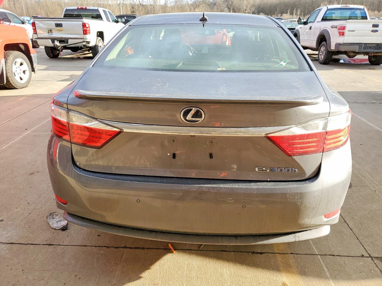 2013 Lexus Es 300H - Image 6