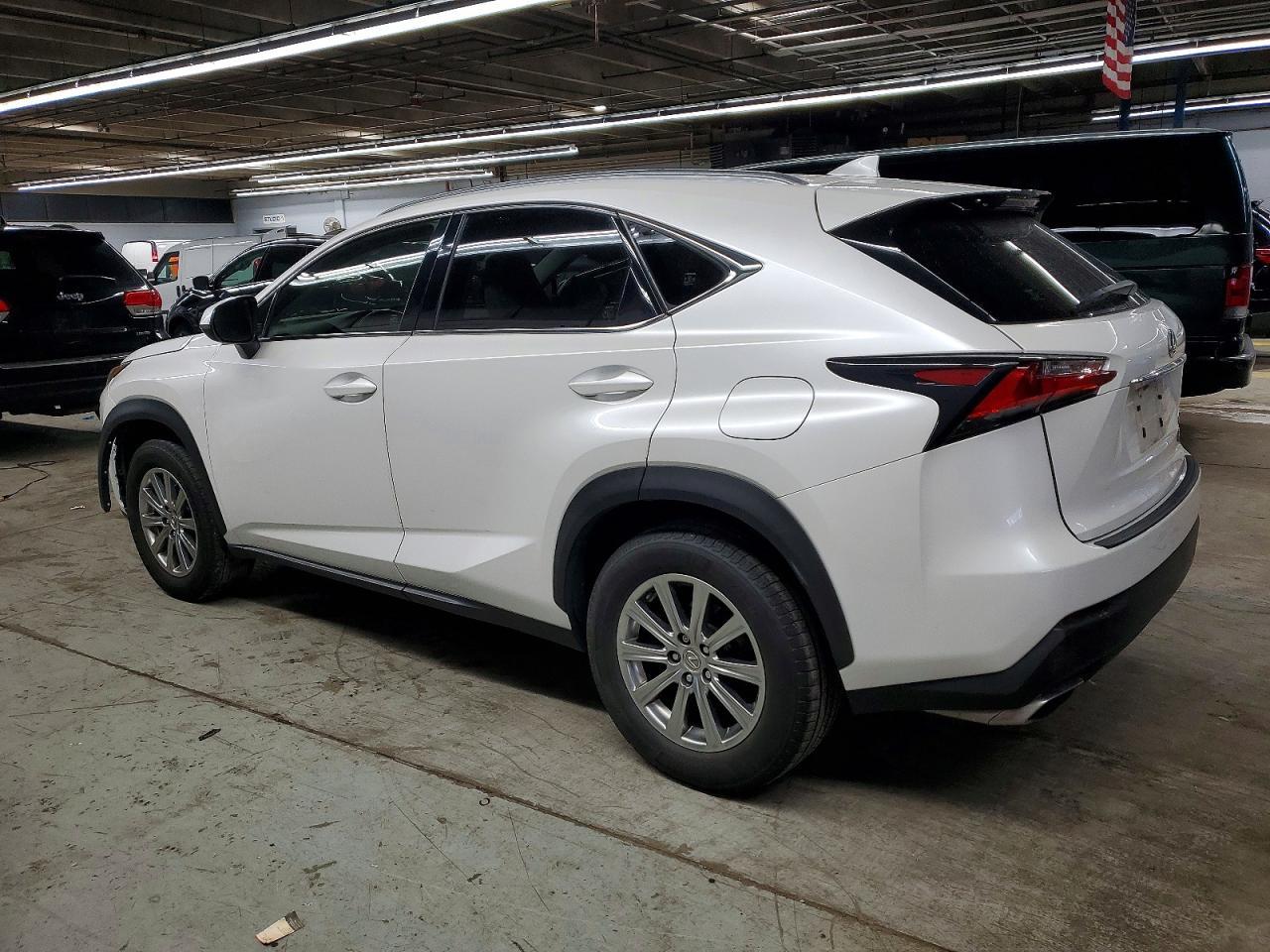 2017 Lexus Nx - Фото 2