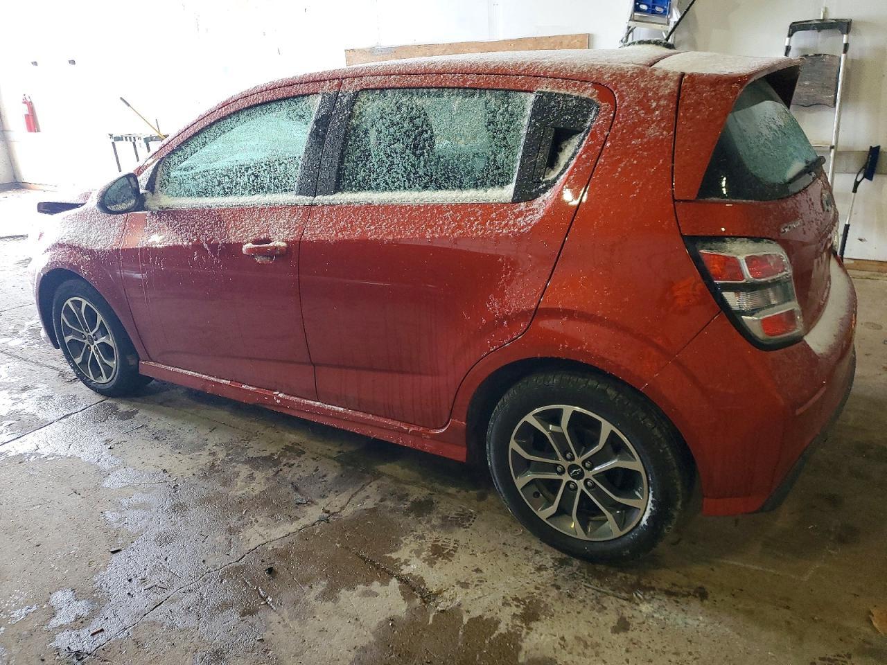 2020 Chevrolet Sonic Lt - Image 2