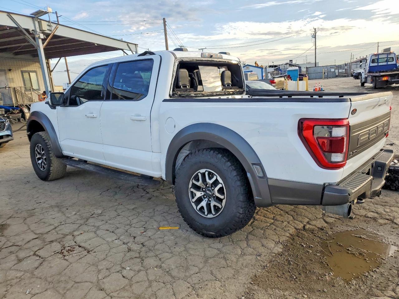 2023 Ford F150 Raptor - Фото 2