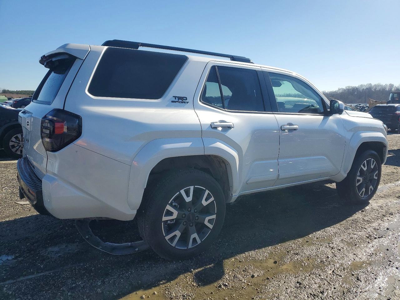 2025 Toyota 4Runner Sr5 - Фото 3