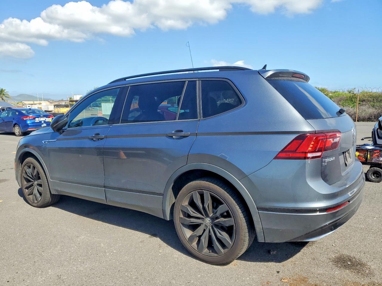 2021 Volkswagen Tiguan Se - Фото 2