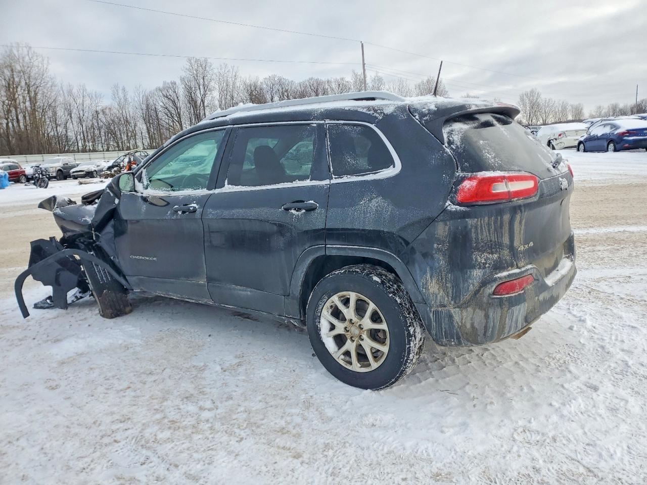 2016 Jeep Cherokee Latitude - Фото 2