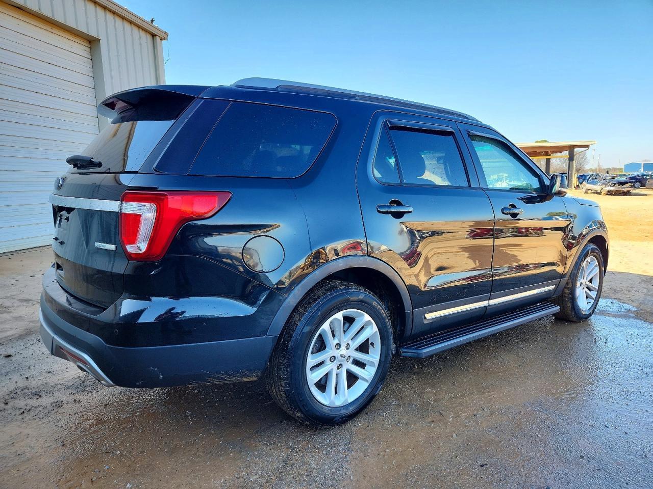 2016 Ford Explorer Xlt *** Prior Fleet *** - Фото 3