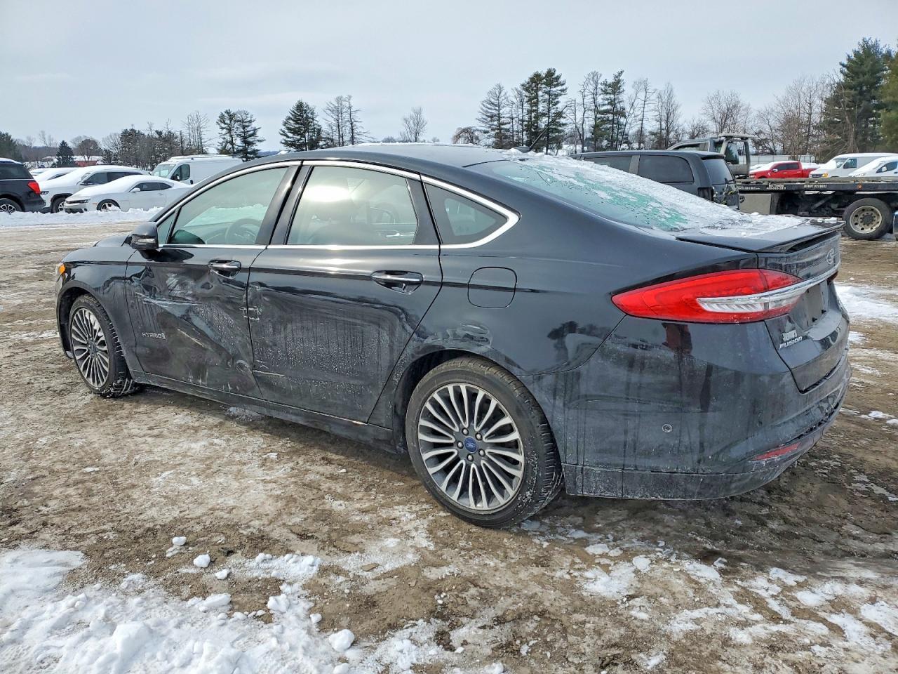 2017 Ford Fusion Titanium Hev - Фото 2