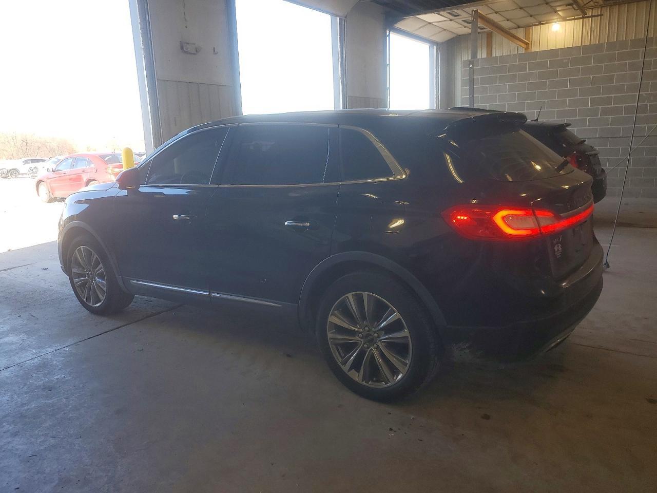 2017 Lincoln Mkx Reserve - Image 2