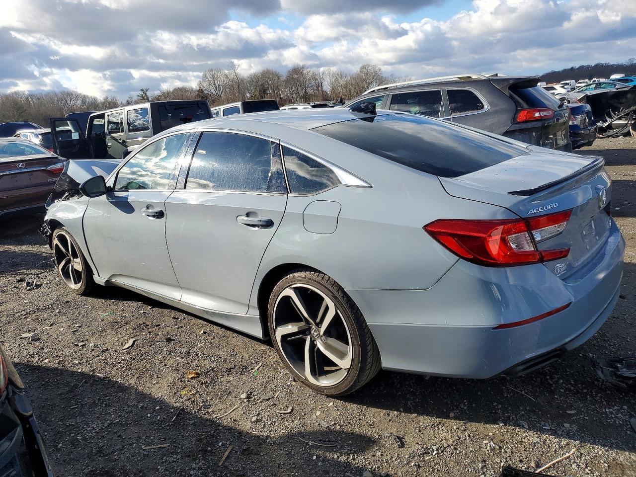 2022 Honda Accord Sport - Фото 2