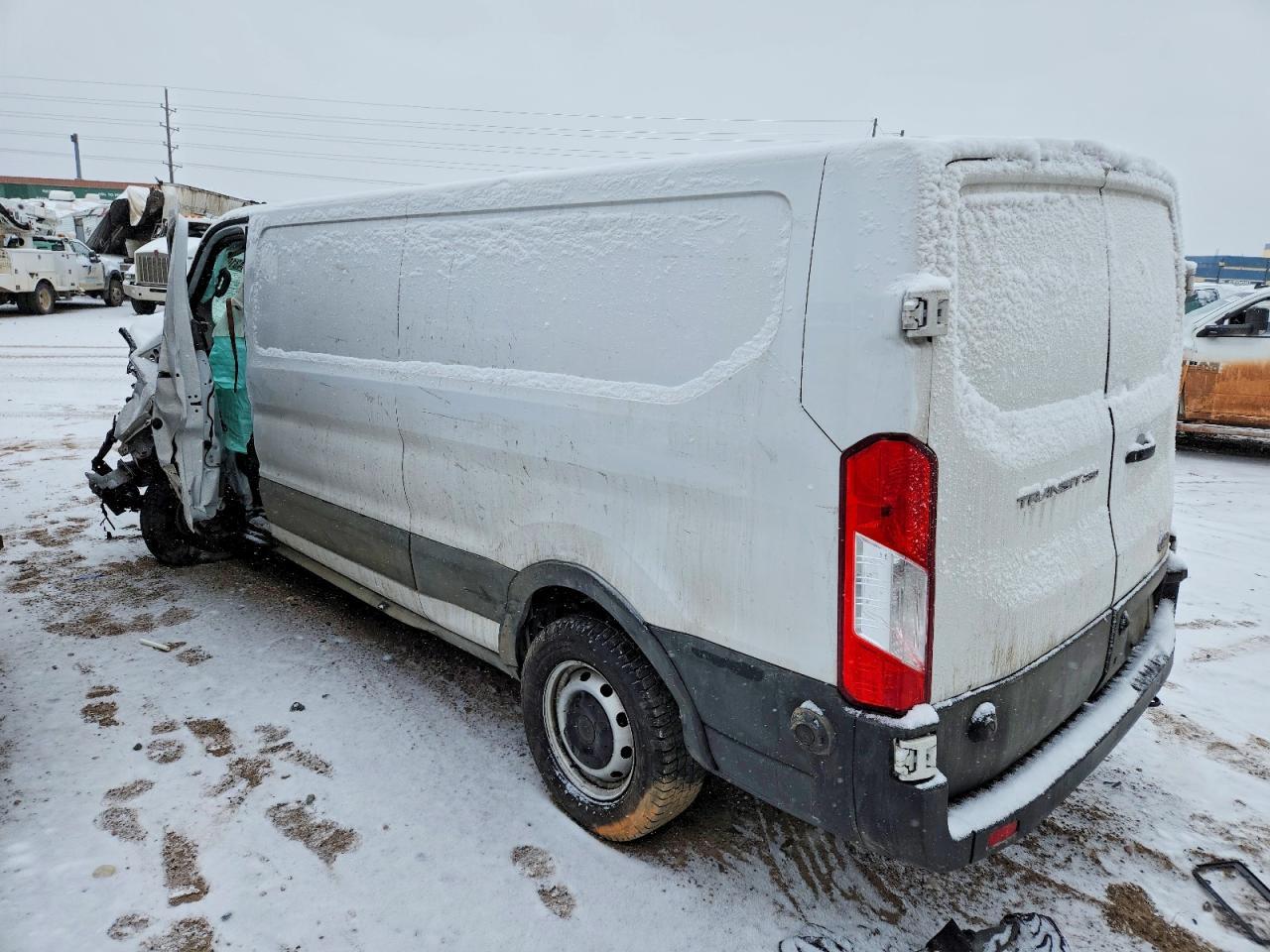 2023 Ford Transit 250 Utility / Service Van - Фото 2
