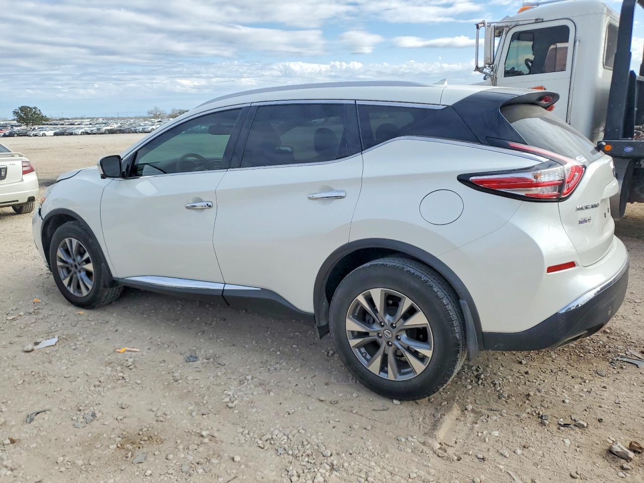 2016 Nissan Murano S - Фото 2