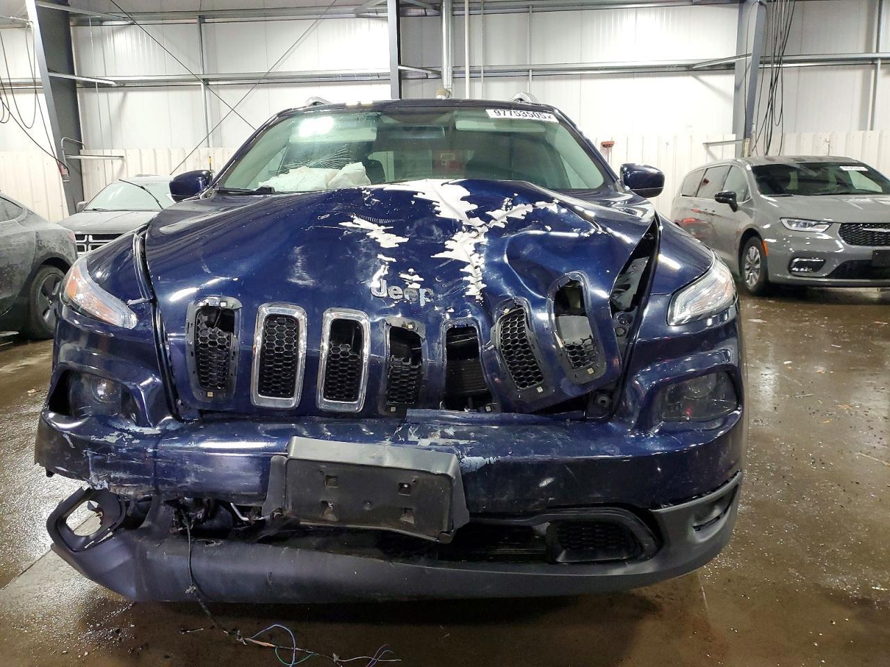 2016 Jeep Cherokee Latitude - Фото 5