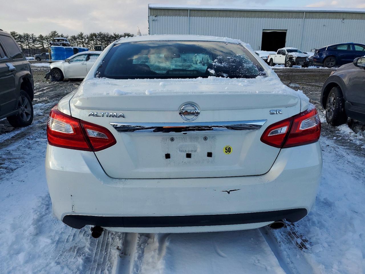 2016 Nissan Altima 2.5 - Image 6